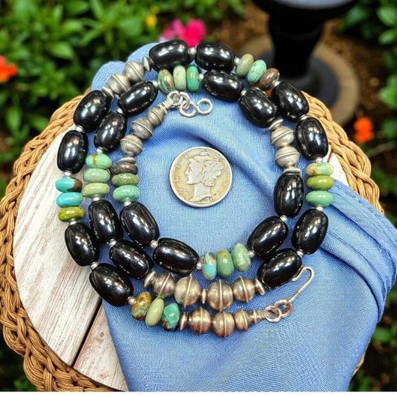 Jewelry - Native American Turquoise and Black Onyx Necklace
